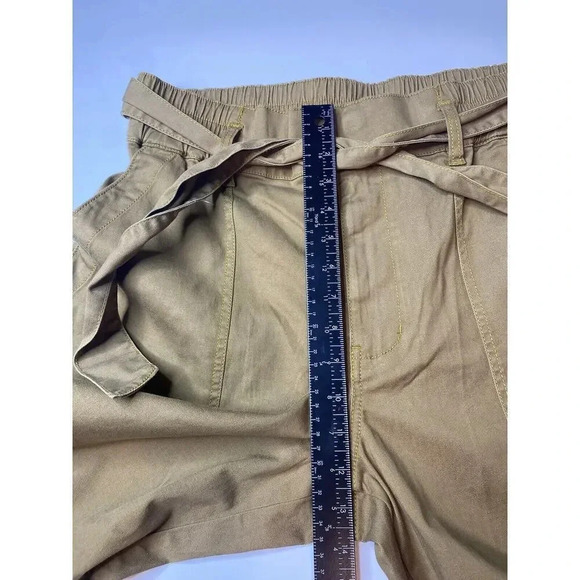 Cabi Discovery Tan Belted High Rise Stretch Trouser Crop Pants 5693 Womens 12 - Picture 6 of 9